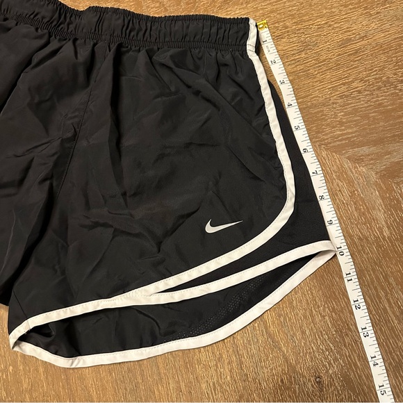 Nike Women's Black Dri-Fit Running Shorts size S - Picture 3 of 7